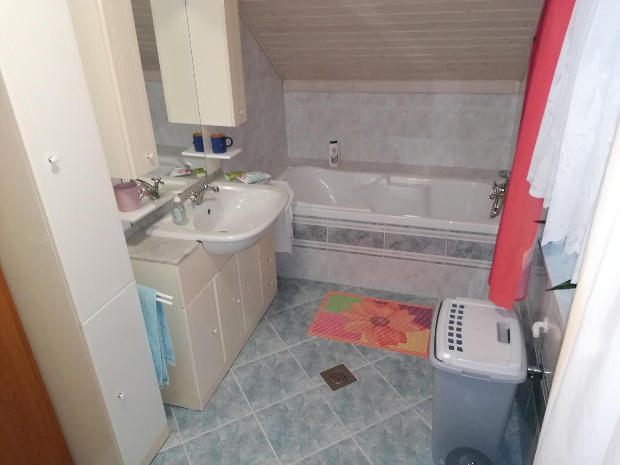 Apartma Cvrsta Trojka Jesenice Buitenkant foto
